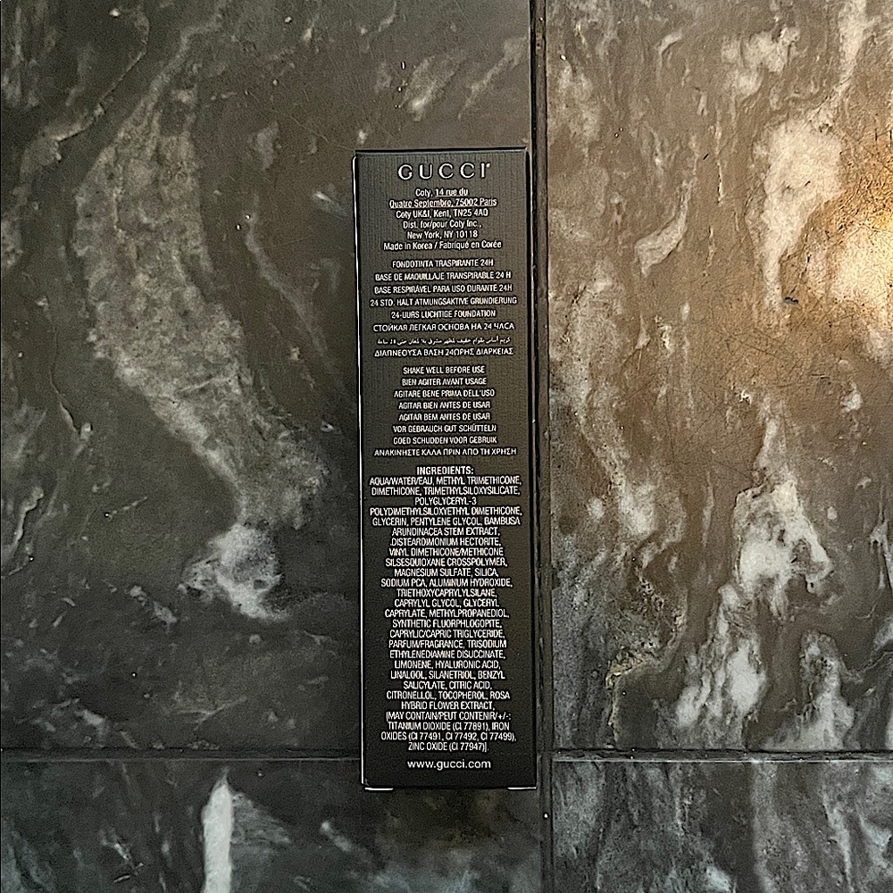 220W - Gucci Eternité De Beauté foundation (Fair Medium with Warm Undert… - Picture 11 of 12